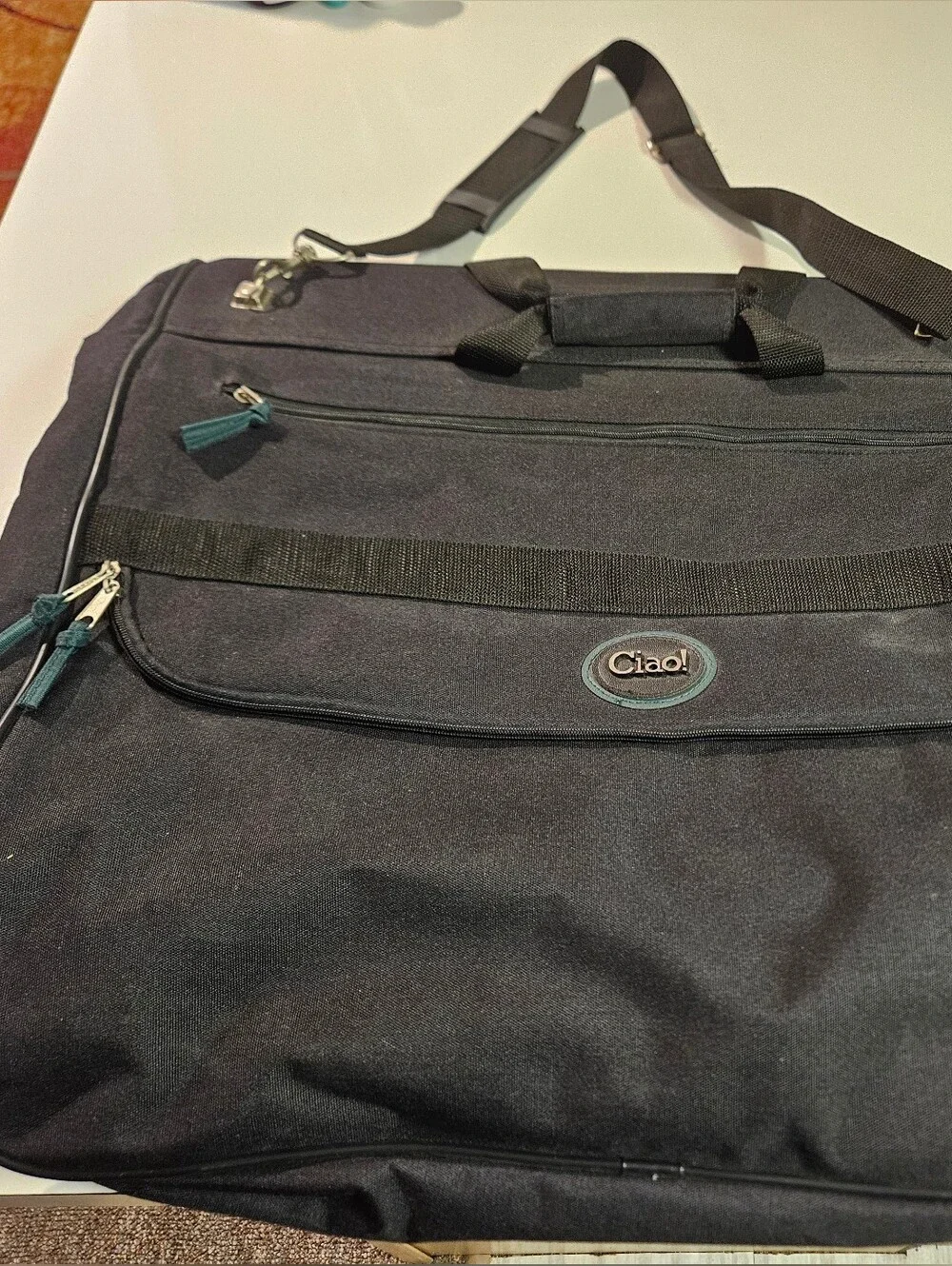 Ciao Brand NWOT Travel Extra Large Suit Bag With Shoulder Strap